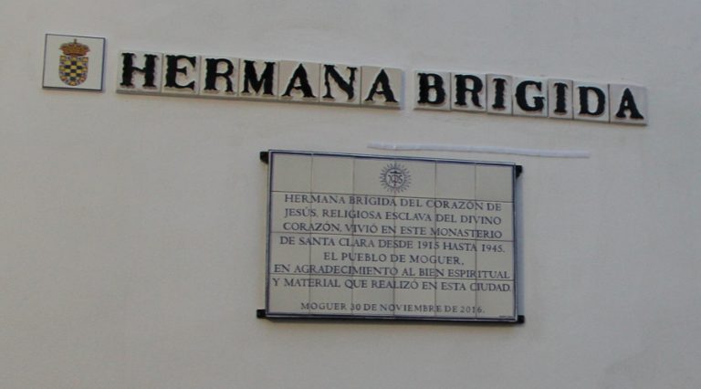 Azulejo dedicado a la Hermana Brígida